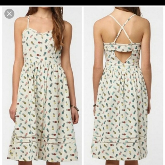 Urban Outfitters Dresses & Skirts - 3 x HP🍍 Pineapple Sundress w/ POCKETS!